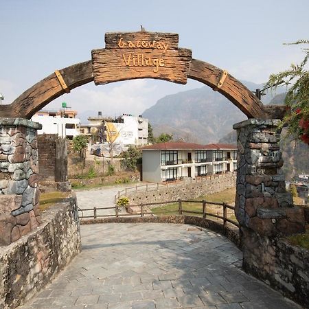 Gateway Himalaya Resort Ghanpokhara Exterior photo