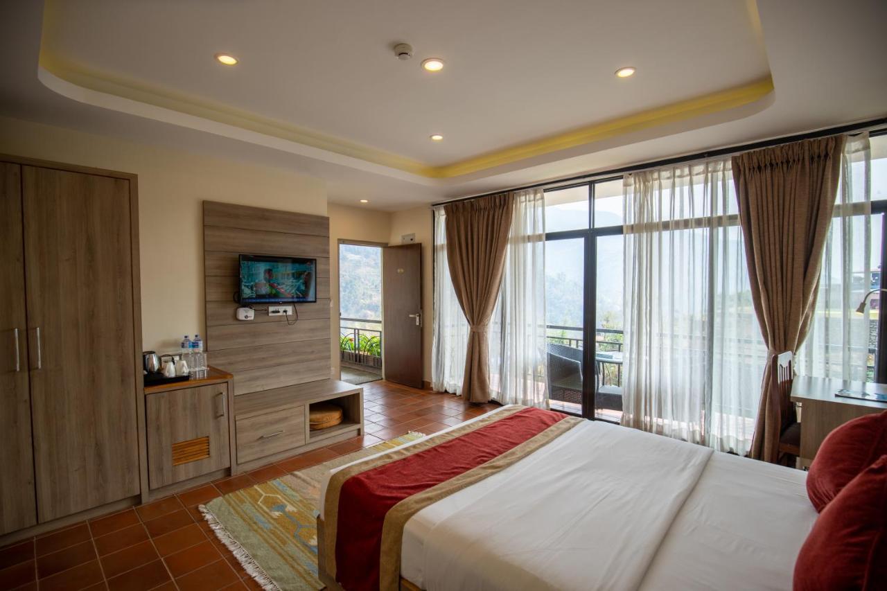 Gateway Himalaya Resort Ghanpokhara Exterior photo